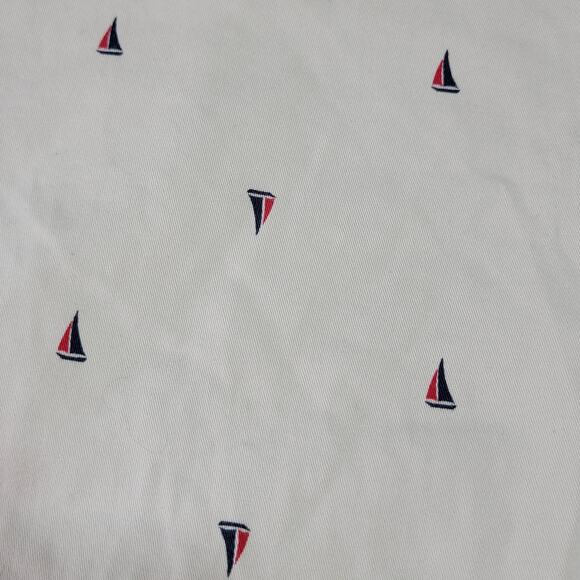 The Foundry Khaki Shorts w/ Sailboats - Size 50 - Picture 2 of 4
